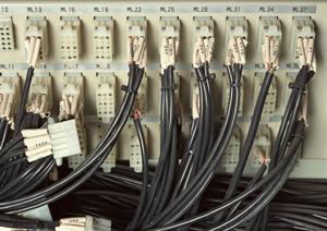 効率的な作業を実現する電動リフトの選び方と活用法完全ガイド